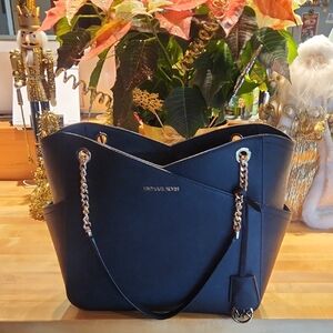 Michael Kors Marilyn Medium Black Saffiano Tote. Gently Used